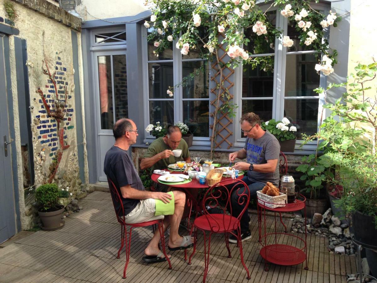 Les Capucines Bed & Breakfast Abbeville Exterior photo
